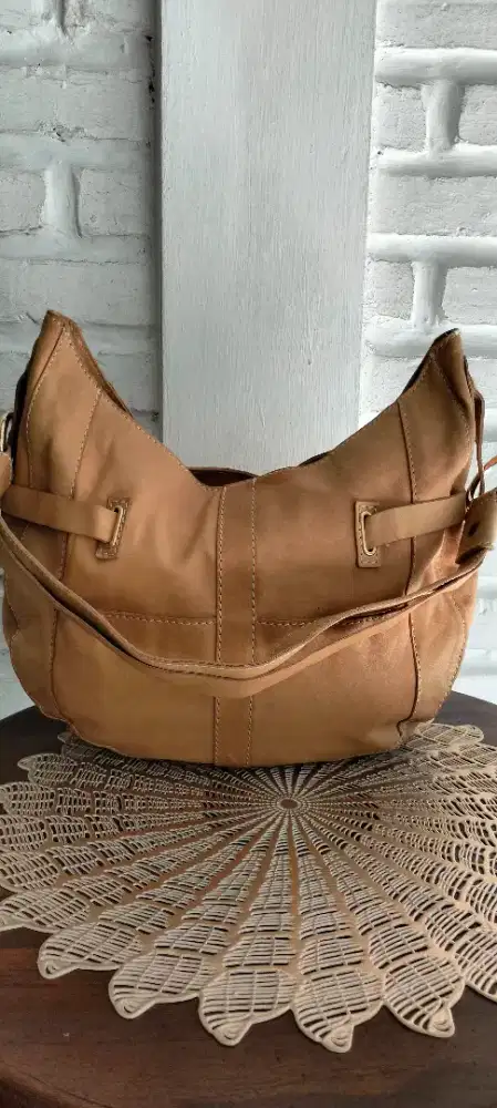 Tas Hobo coklat kulit asli