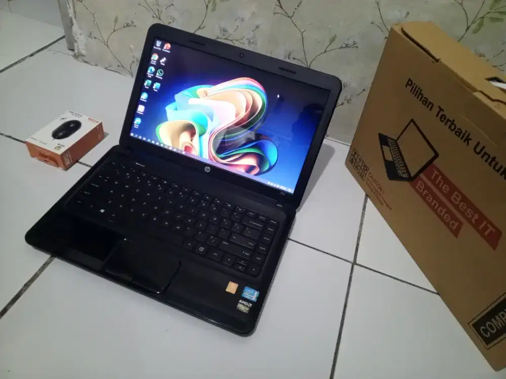 Di Jual Cepat Laptop HP 1000, core i3 gen 3, ram 12 GB normal