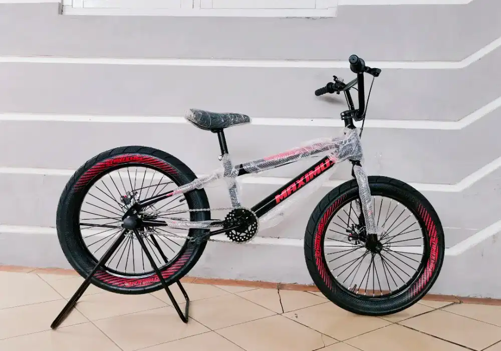 Sepeda BMX merek Maximus uk'20 hrg 680rb net kondisi baru