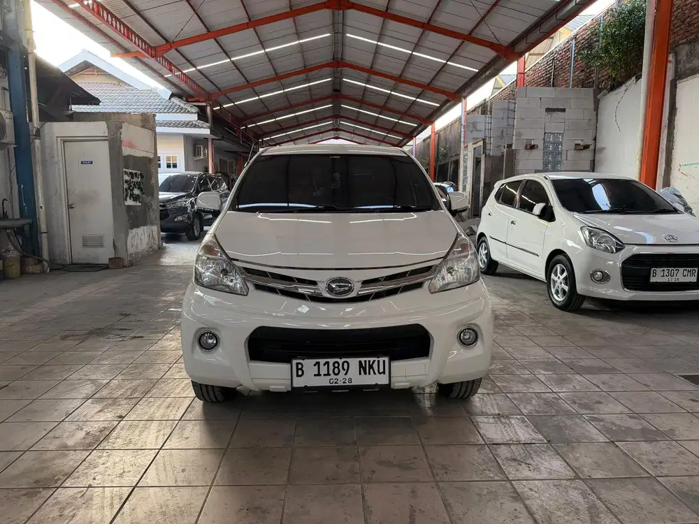 Xenia R Sporty AT 2013 Putih