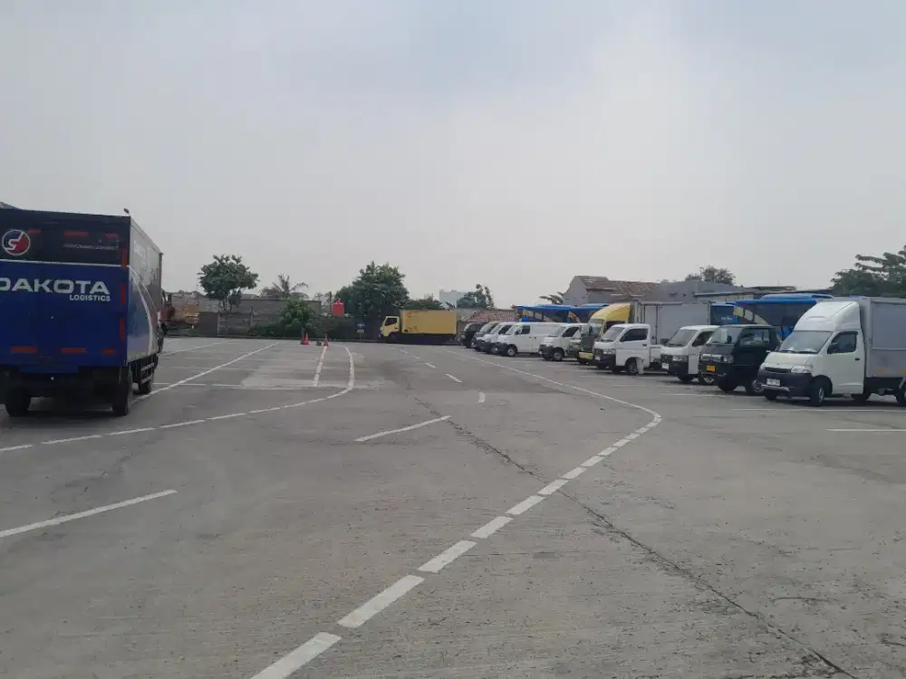 Lowongan Pengemudi Logistik