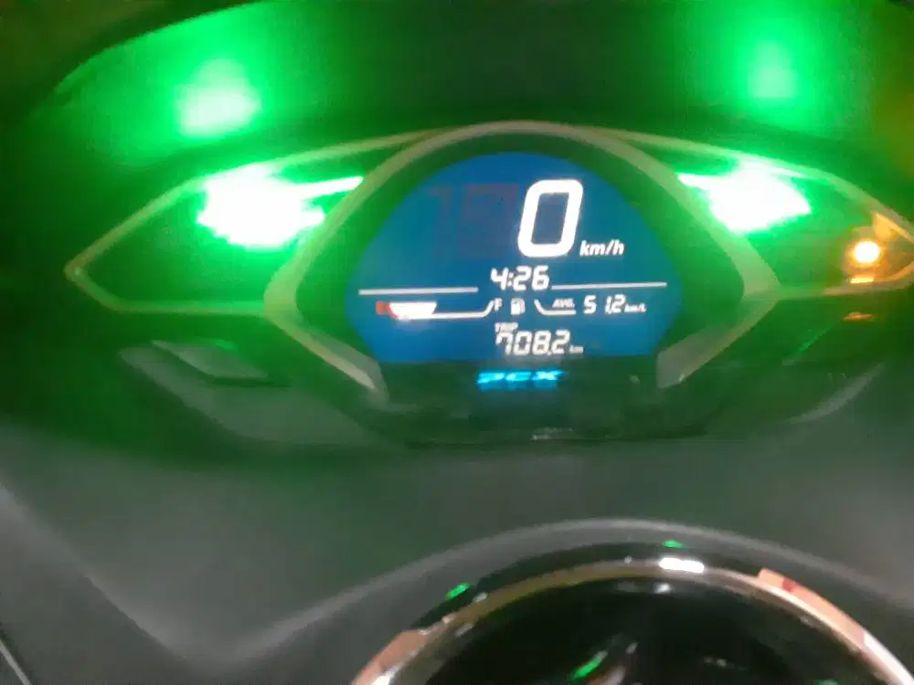 Honda PCX 2020 sepeda motor standar harian semi sport nyaman dan stabl