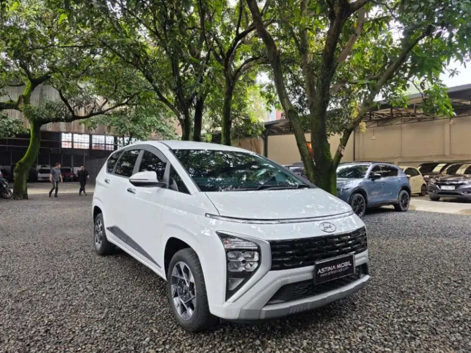 KM 23.000 Hyundai Stargazer 1.5 Prime AT Matic 2022 ASTINA No Xpander