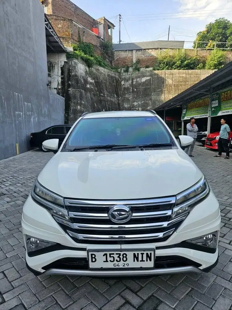 terios r deluxe at 2018