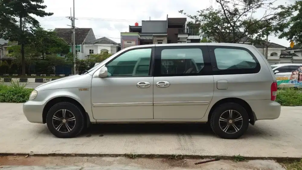 Kia Sedona 2005 E MT