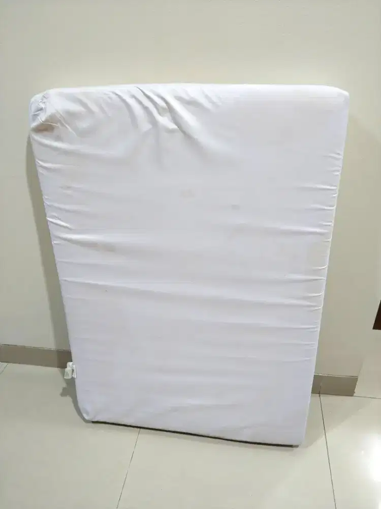 Matras Box Bayi Ukuran 70 x 100 x 10 cm (preloved)