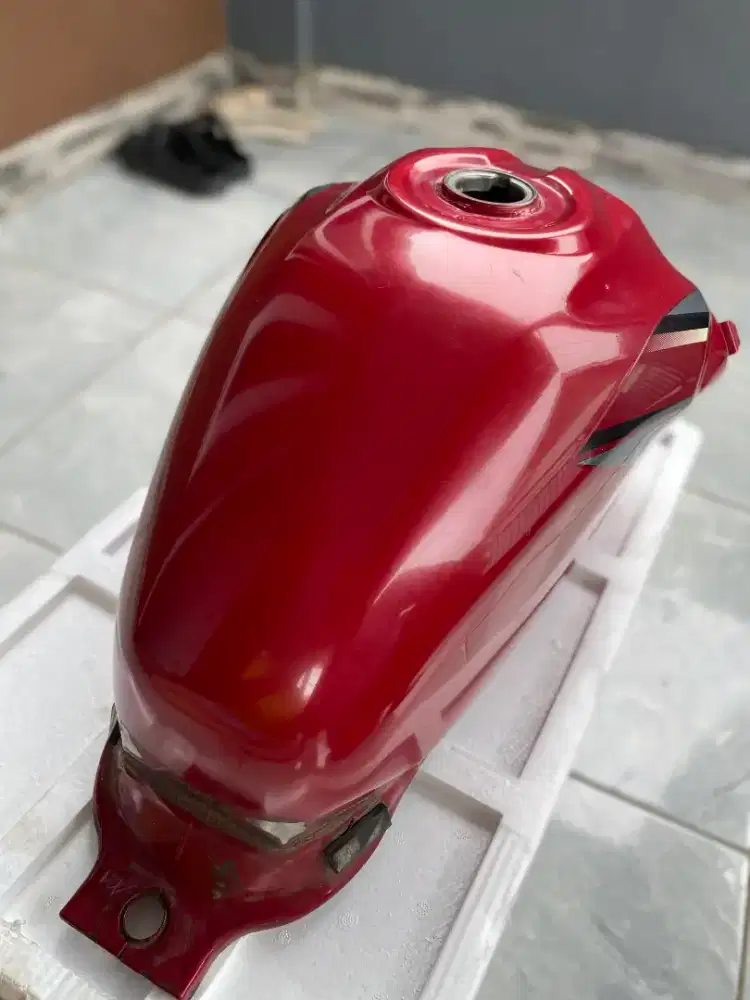 Tanki motor Honda New Mega Pro Ori bekas
