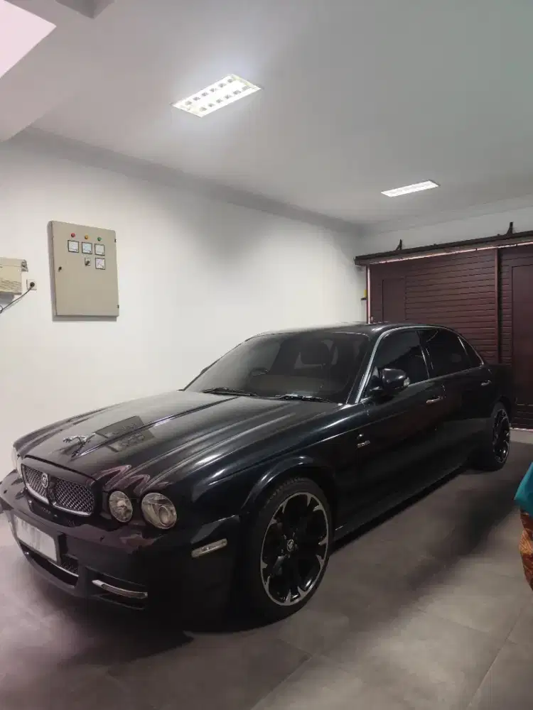 Jaguar XJL 2008 KM Antik