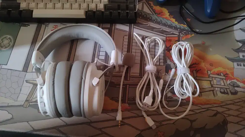 Headphone DBE GM500 White — Mulus Banget Minus Box