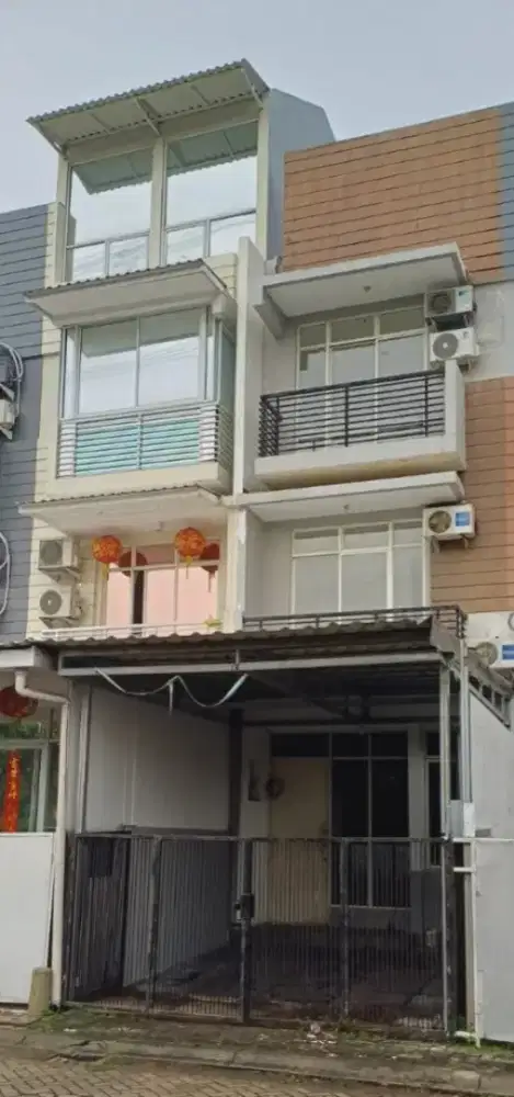 DIJUAL RUMAH DIPANTAI INDAH KAPUK 1