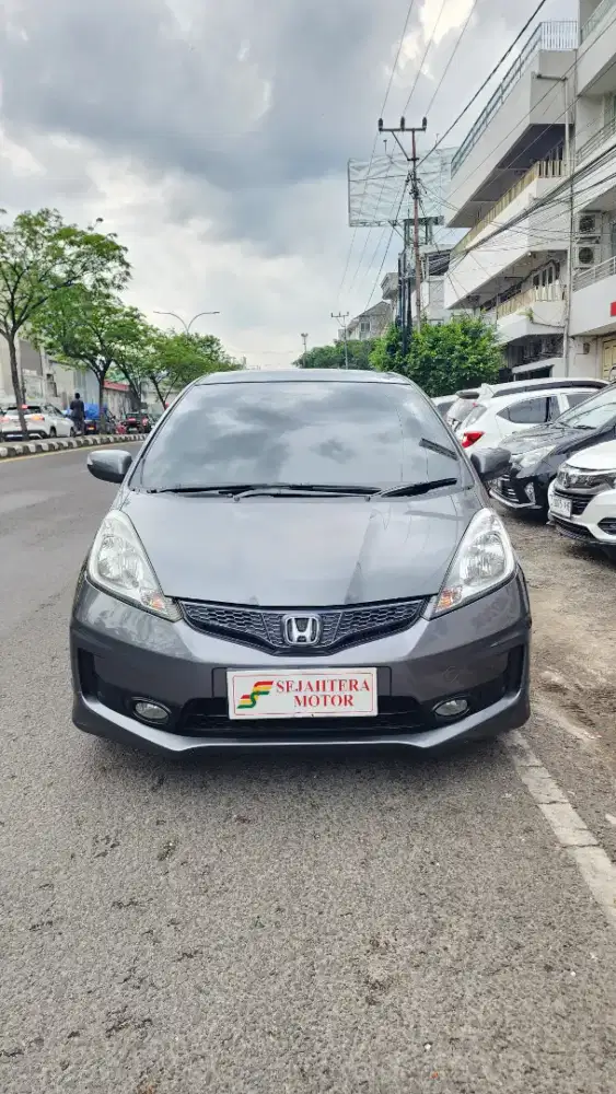 [ODO 78RB] Honda JAZZ RS 1.5 AT 2011 BG SIAP PAKAI TERAWAT
