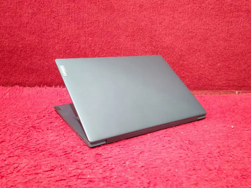 Laptop LENOVO V14-ADA AMD 3020e RAM 4GB SSD 256GB