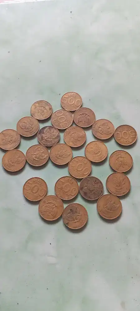 Koin 500an gambar Garuda bunga melati tahun 2000an