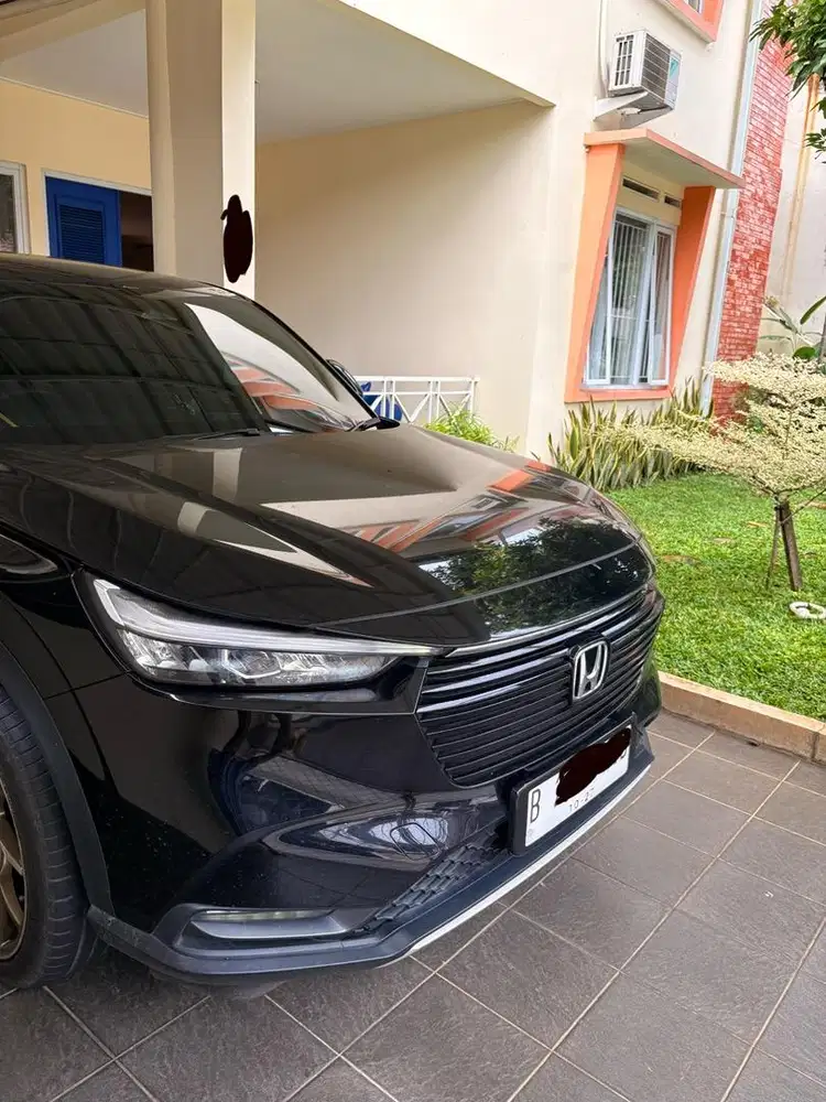 HRV SE 2022 Hitam
