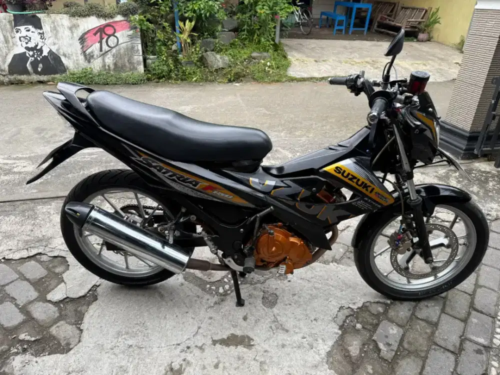 Suzuki Satria FU  plat AB sleman