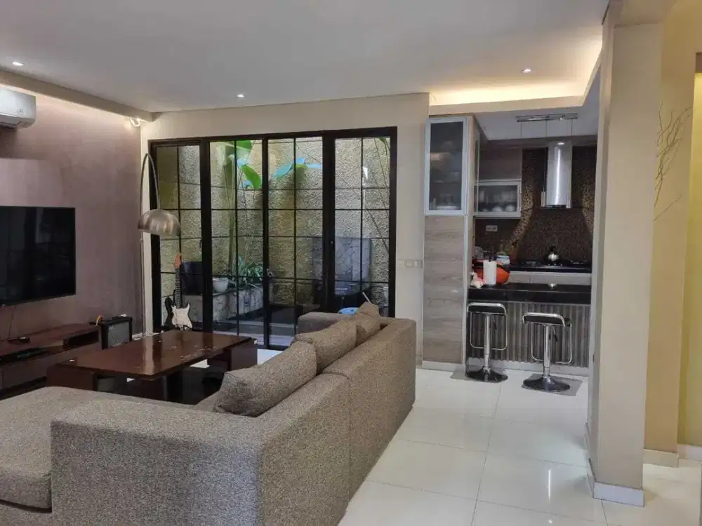 Dijual Rumah Siap Huni – Royal Serpong Village