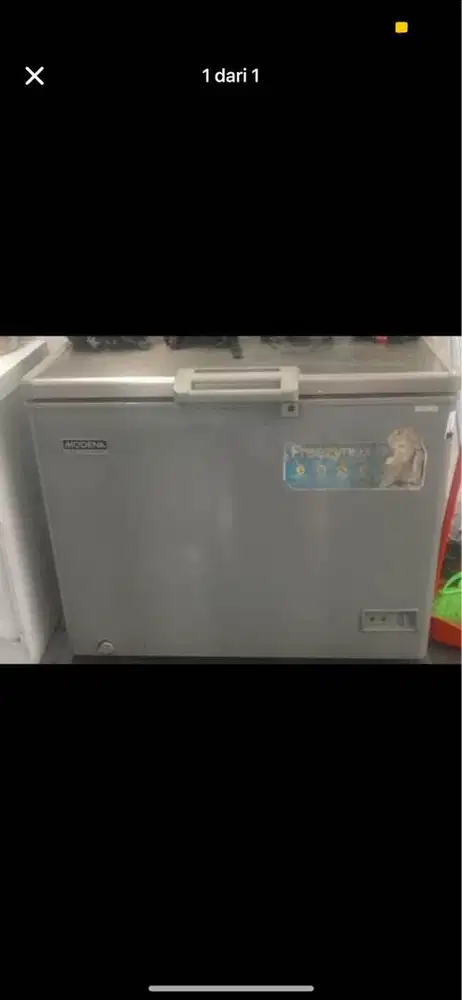 Freezer merek modena