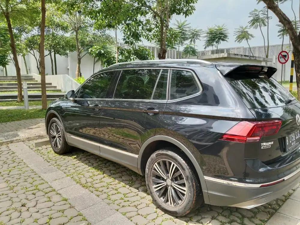 Volkswagen Tiguan Allspace 2021 Bensin