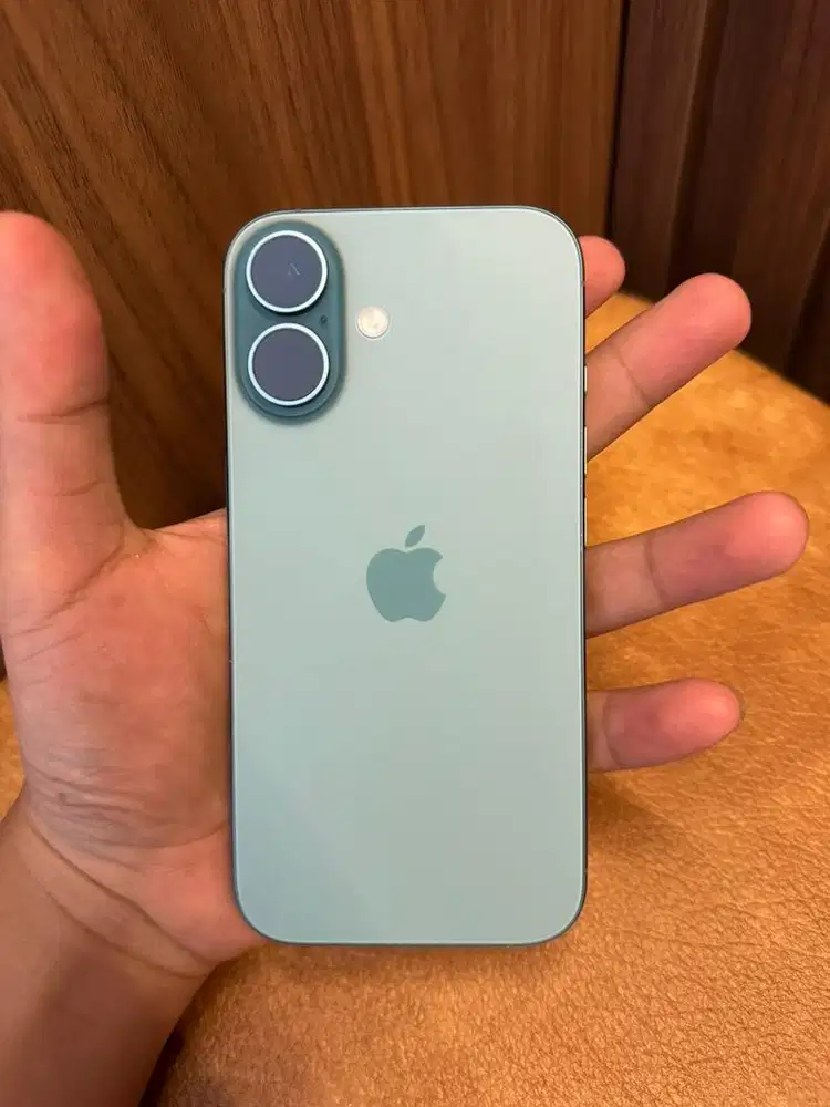 Iphone 16 teal 128gb garansi ibox