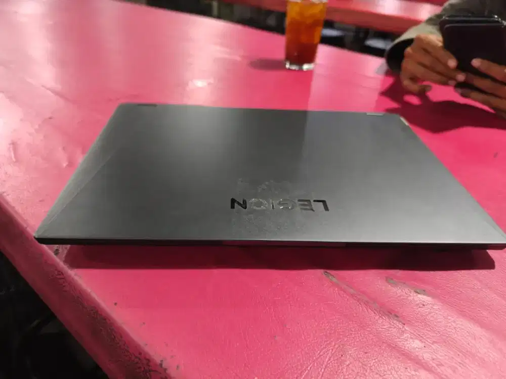 Legion  7 pro , Core i7 12700H , ram 16 GB RTX 3050Ti , layar 165hz