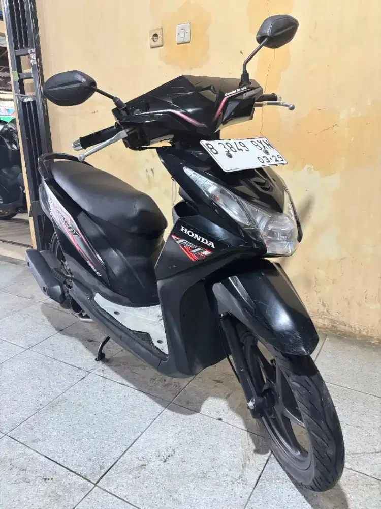HONDA BEAT FI TAHUN 2014 like nèw