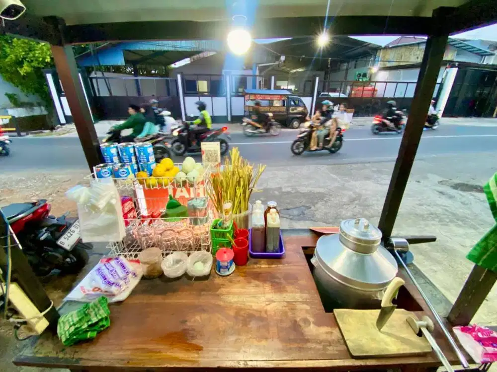 Lowongan Penjaga Outlet SJMB ( Susu Jahe Merah Bimo )