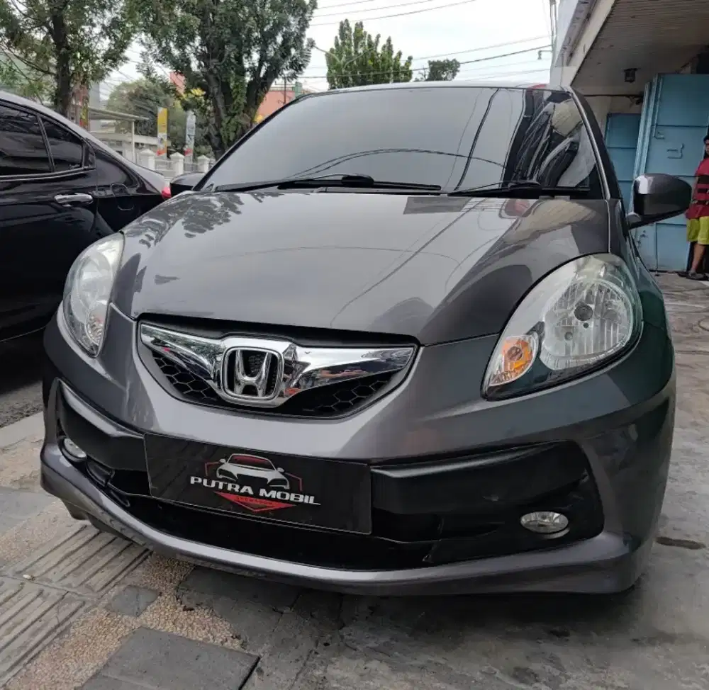 Honda Brio Satya 1.2 E CVT 2016 Grey Abu-abu