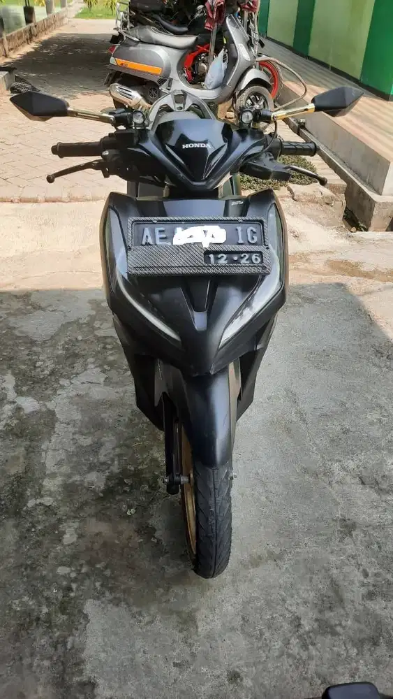 VARIO 150 EXCLUSIVE MATTE BLACK 2021