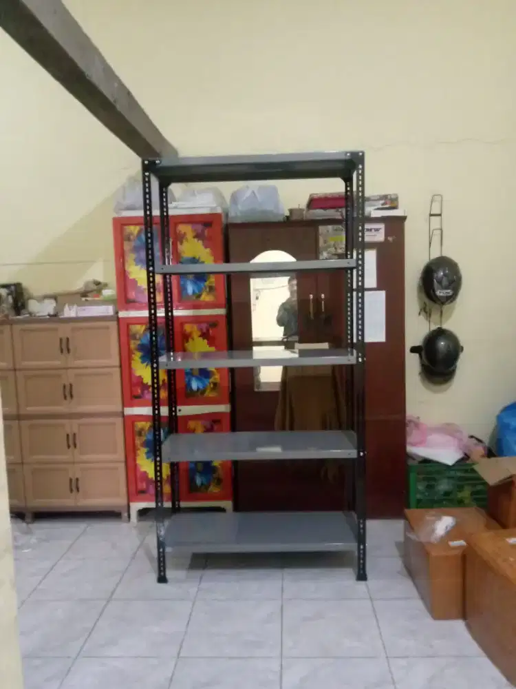 Rak buku rak kantor rak besi