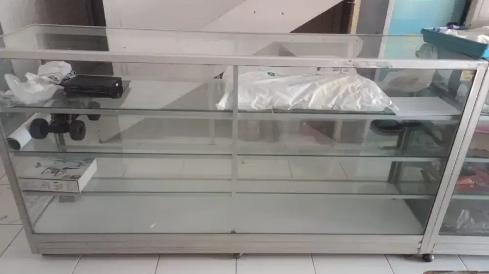 DIJUAL ETALASE KACA UKURAN FREE ONGKIR MALANG KOTA