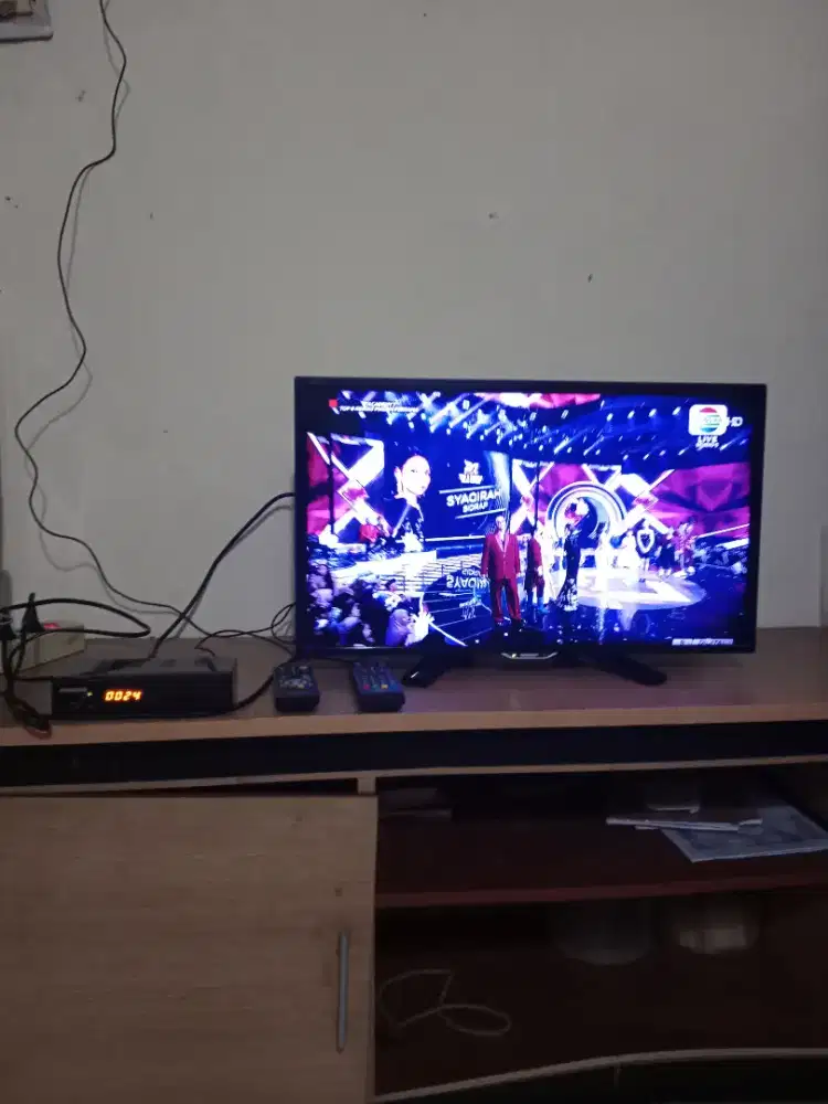 Jual gan TV led sharp 24 inchi normal