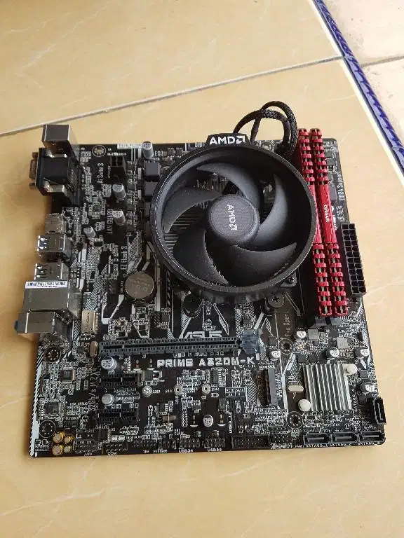 Sepaket AMD Ryzen 3 2200G | ASUS Prime A320M-K | 8GB DDR4 Corsair