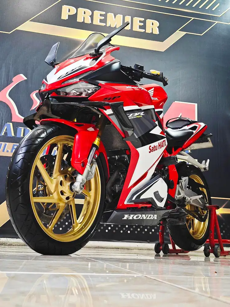 Cbr 250 RR ABS SP Racing Red Odo15rb mulus mwh. Anugerah motor rungkut