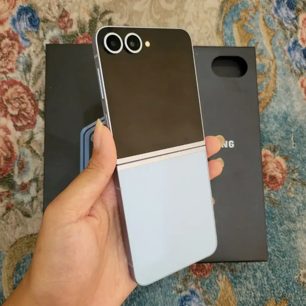 Samsung Zflip 6 5G 12/256gb GARANSI ON FULLSET