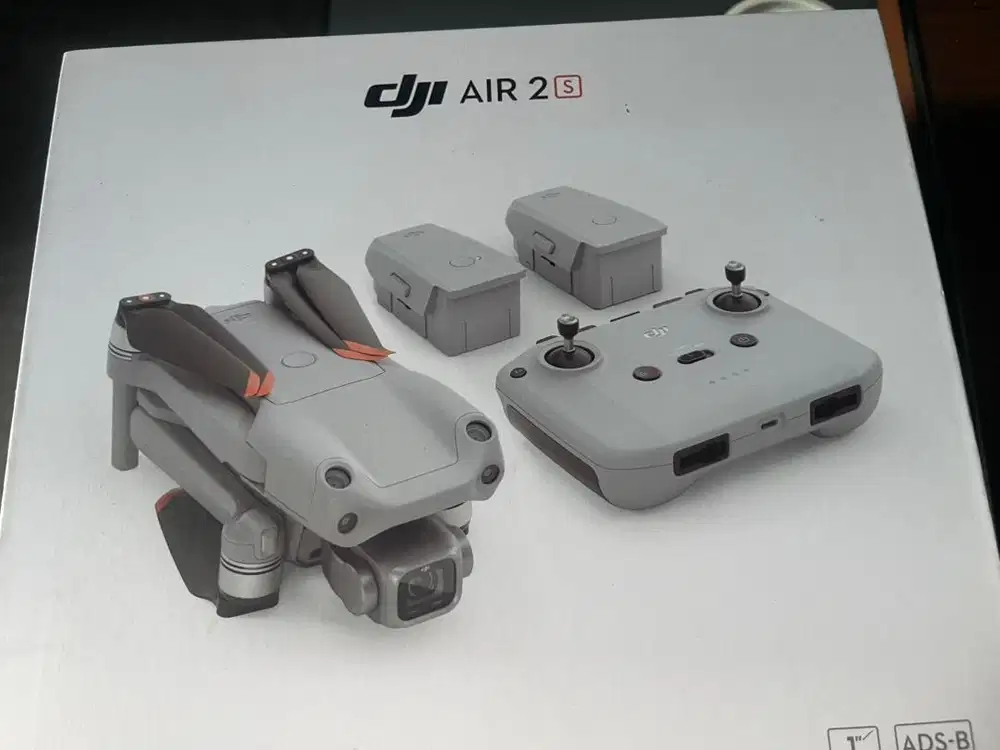 DJI air 2s combo