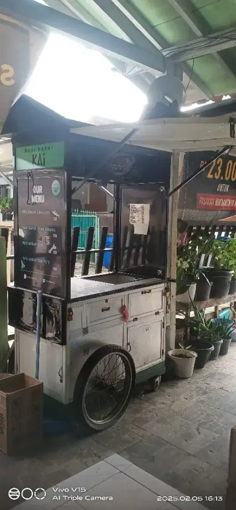 DIJUAL CEPAT GEROBAK SECOND (LIKE NEW)