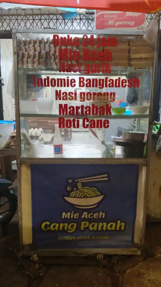 Etalase untuk jualan