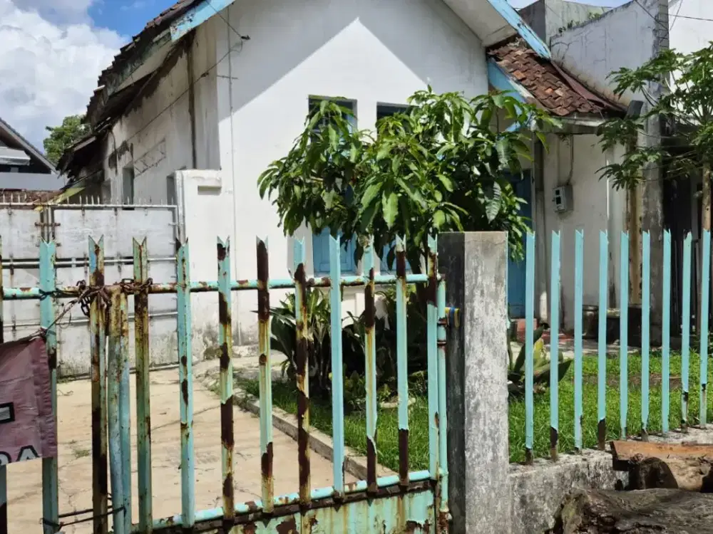 DIJUAL RUMAH HITUNG TANAH SAJA SAYAP RIAU (martadinata) BANDUNG NE'NA