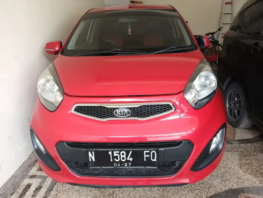 KIA Picanto Matic Tahun 2012  AC Dingin, Ban baru  , Ss on, tv Android