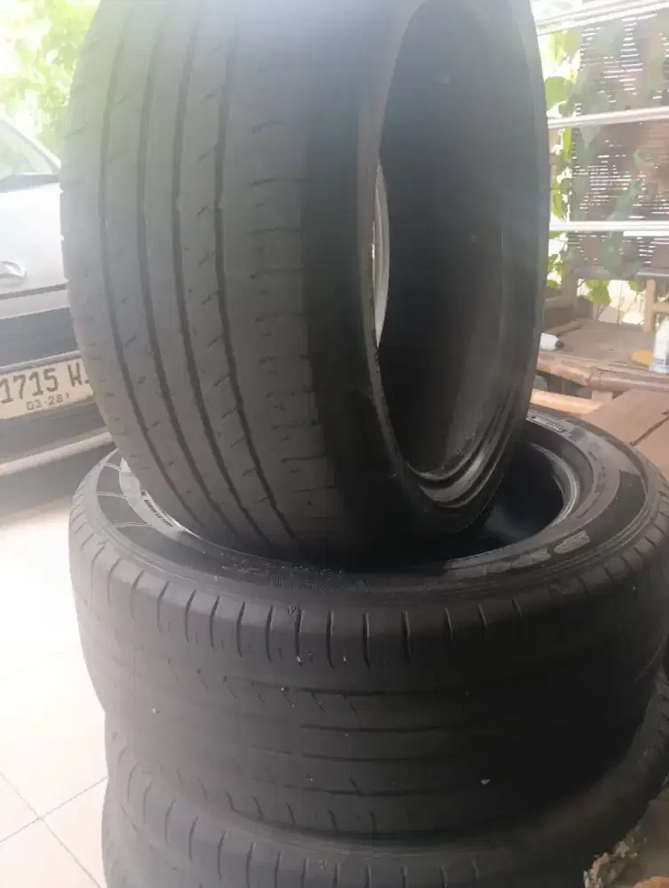 Bar r17 215/55 ada 4 pcs kondisi masih sangat layak pakai