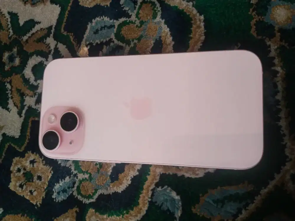 Iphone 15 pink 256 gb