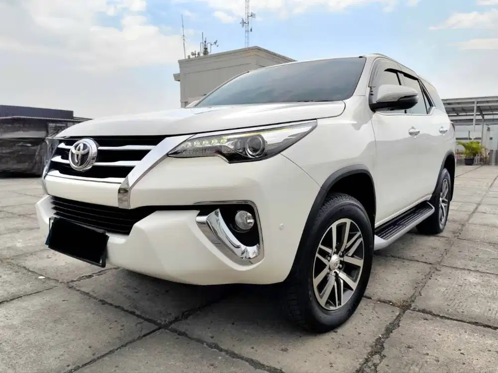 Fortuner 2.4 VRZ 2018 AT                       2016/2017 trd