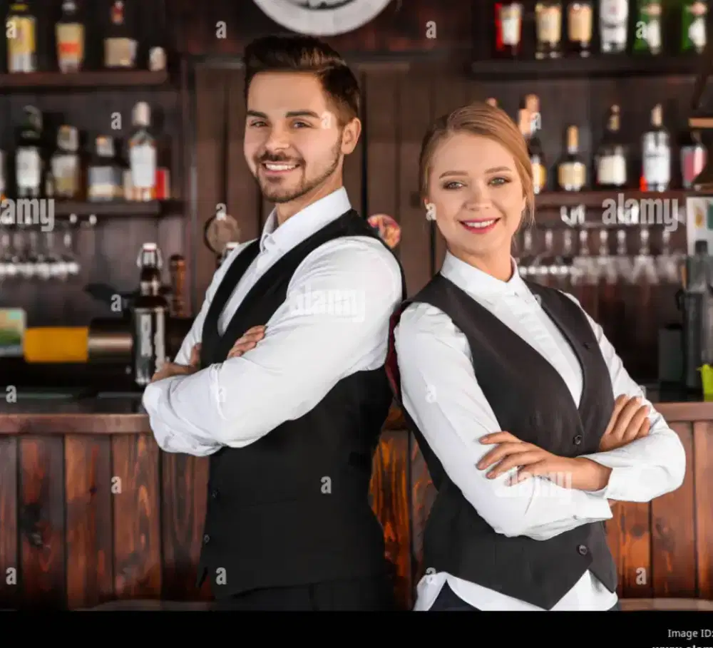 Dibutuhkan waiter untuk hotel/club khusus wanita