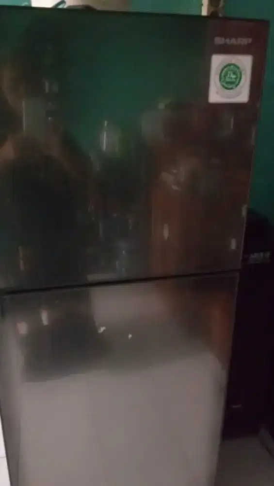 Sharp Dua Pintu mulus