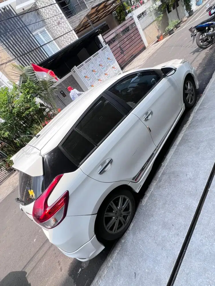 DIJUAL MOBIL YARIS 1.5 S AT MATIC 2014 KILOMETER BARU 44.000 - 45.000