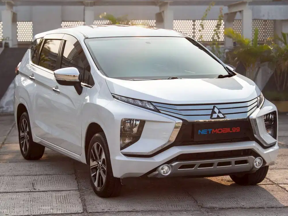 XPANDER ULTIMATE 1.5 AT 2019 - PUTIH