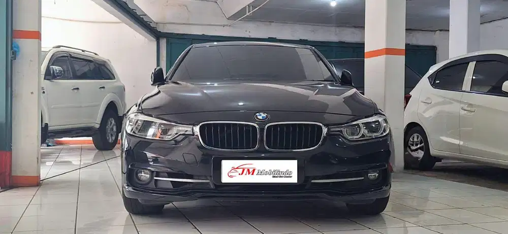 (Tdp 75 Jt) BMW 320i CKD AT 2016