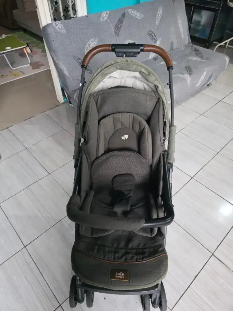 Prelove Stroler bayi siap pakai .