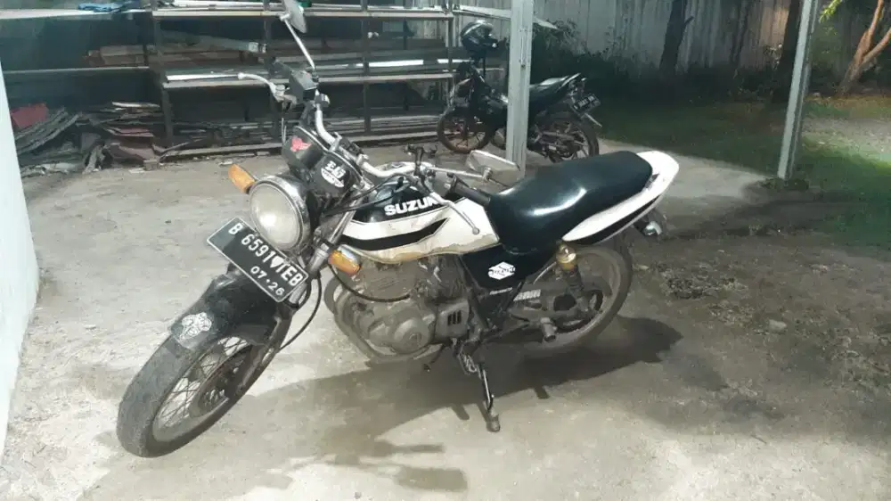 Suzuki Thunder GSX 250 cc