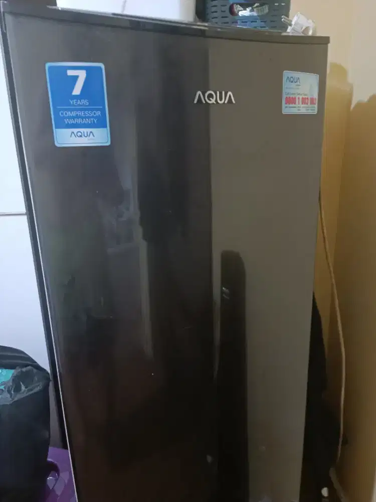 Kulkas 1 pintu AQUA, kondisi masih bagus